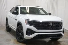 New 2026 White Volkswagen 2.0T SEL R-Line Black image 4