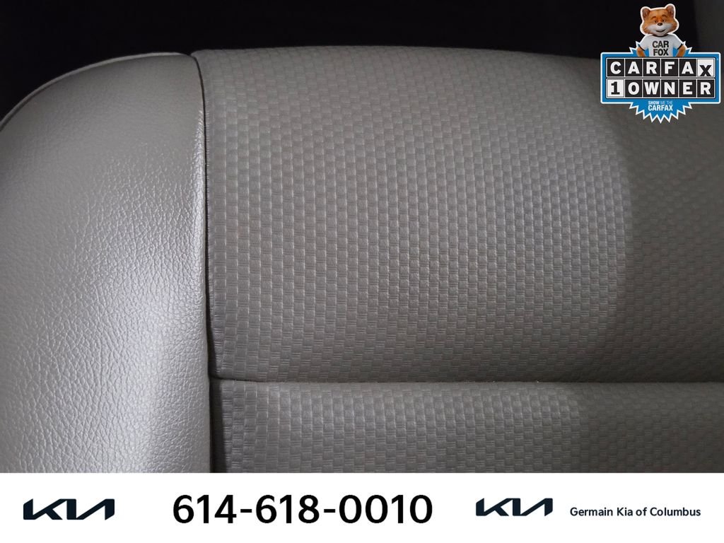 Used 2018 White Ford XL image 27