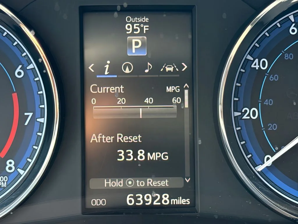 Used 2017 Gray Toyota XLE image 15