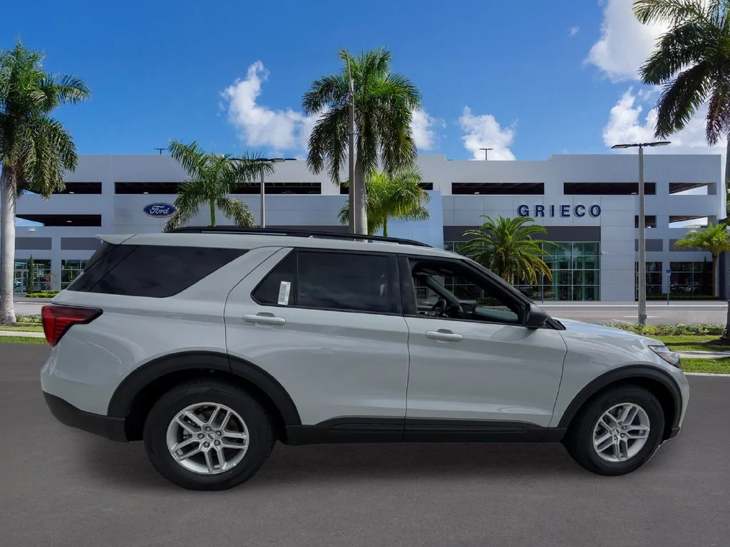 New 2027 White Ford Active image 8