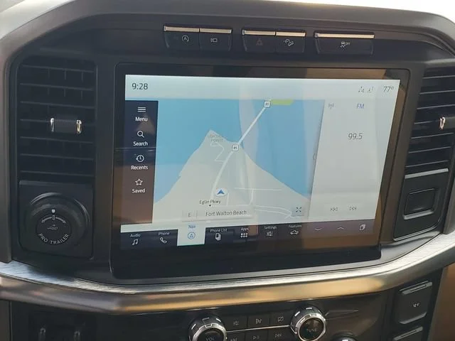 Used 2021 White Ford Lariat image 17