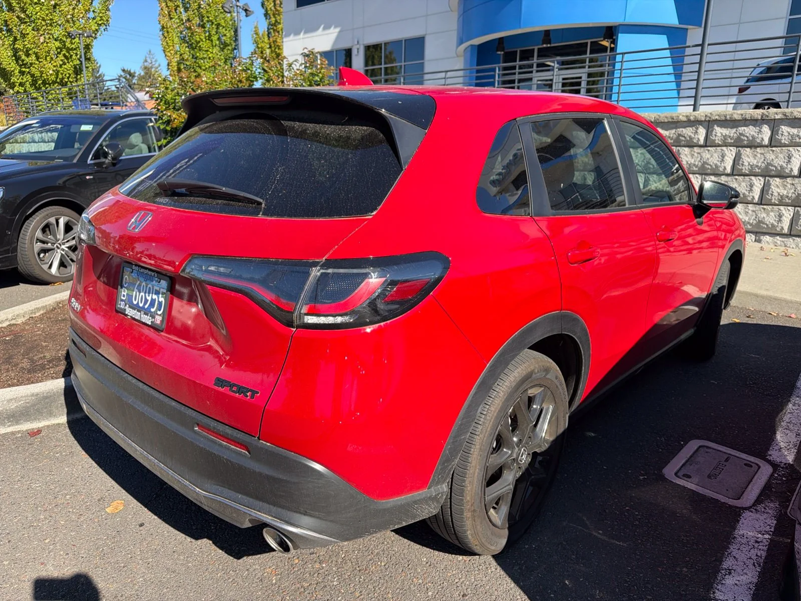 Used 2025 Milano Red Honda Sport image 4
