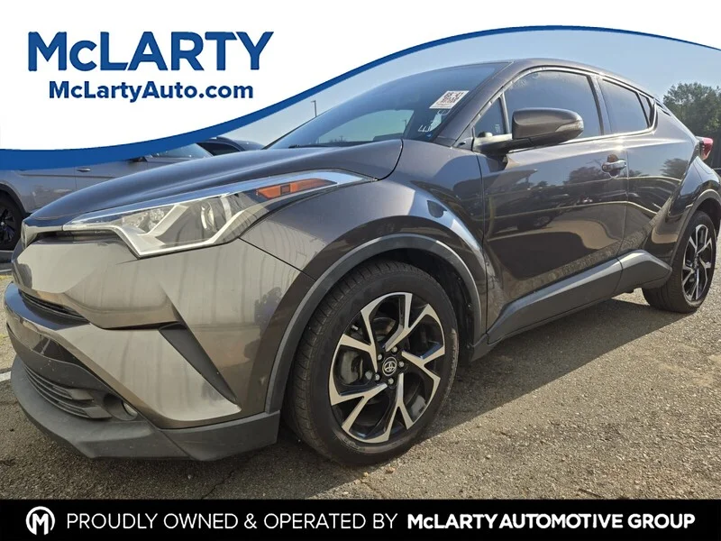 Used 2019 Magnetic Gray Metallic TOYOTA LIMITED image 1