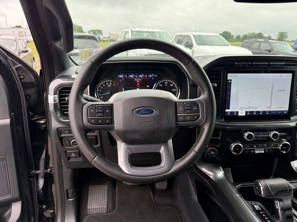 Used 2023 Black Ford XLT image 15