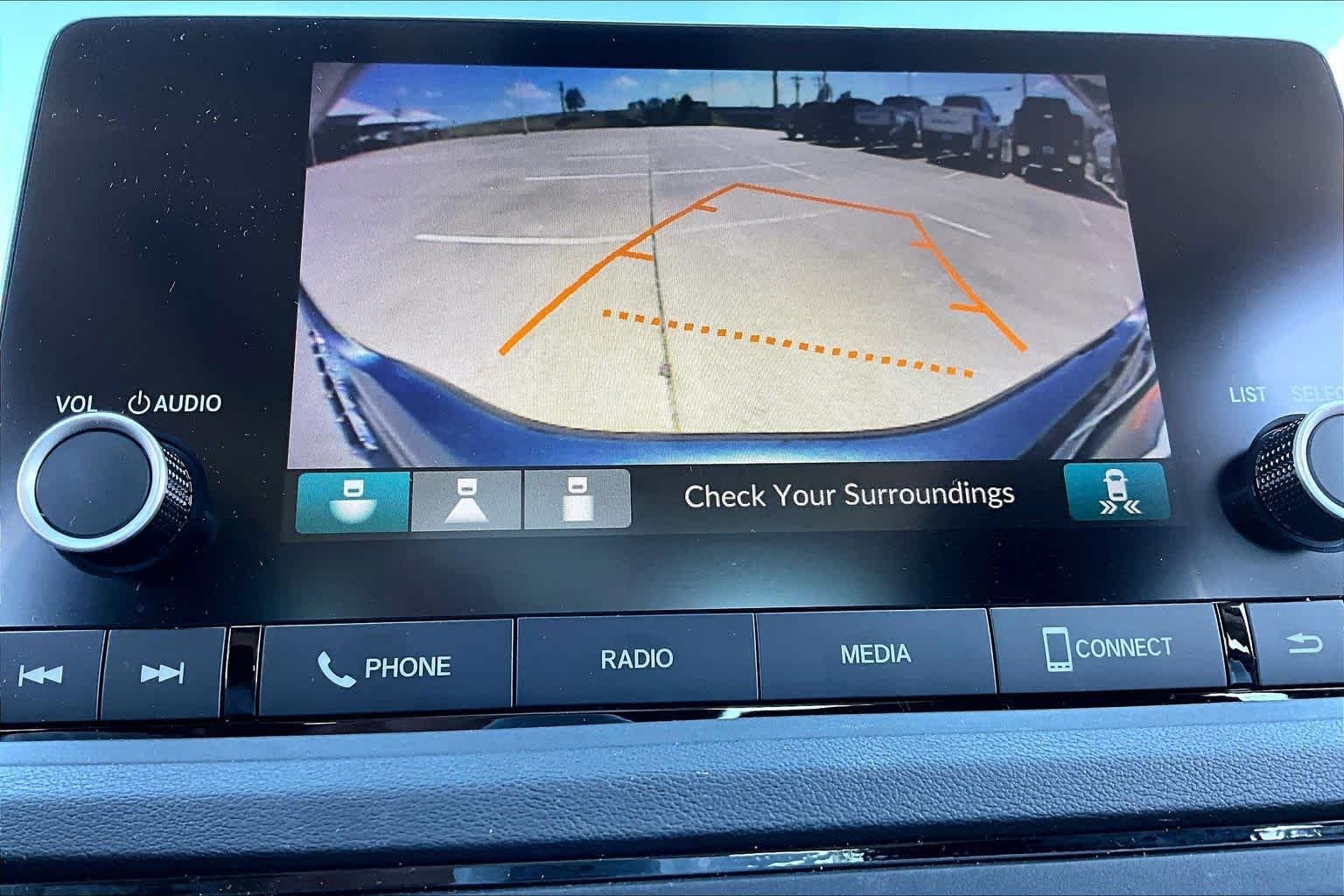2025 Honda Accord SE - Photo 25