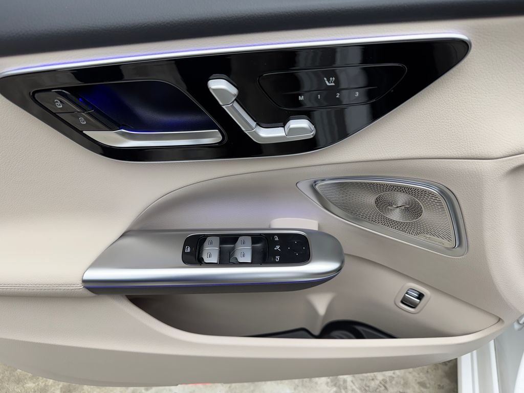 New 2026 White Mercedes-Benz C 300 image 10