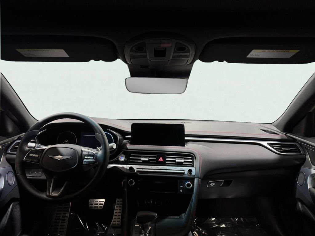 2024 GENESIS G70 Standard - Photo 9