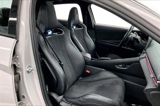 2023 Hyundai Elantra N - Photo 8