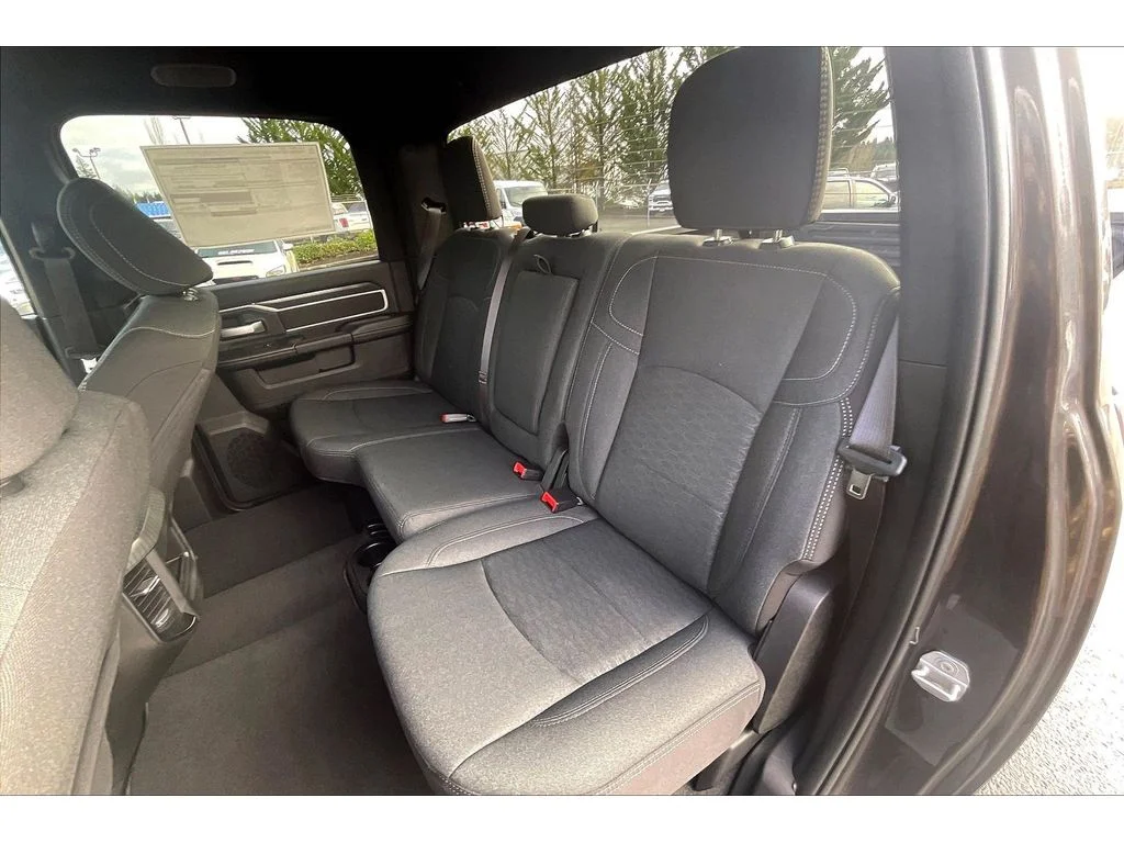 New 2026 Granite Crystal Metallic Clear-Coat Exterior Paint RAM Big Horn L1 Plus Sport image 10