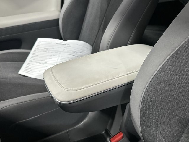 Certified Used 2023 Teal Hyundai SE image 28