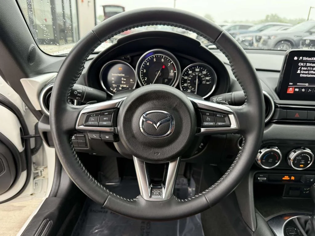 Used 2023 White Mazda Grand Touring image 15