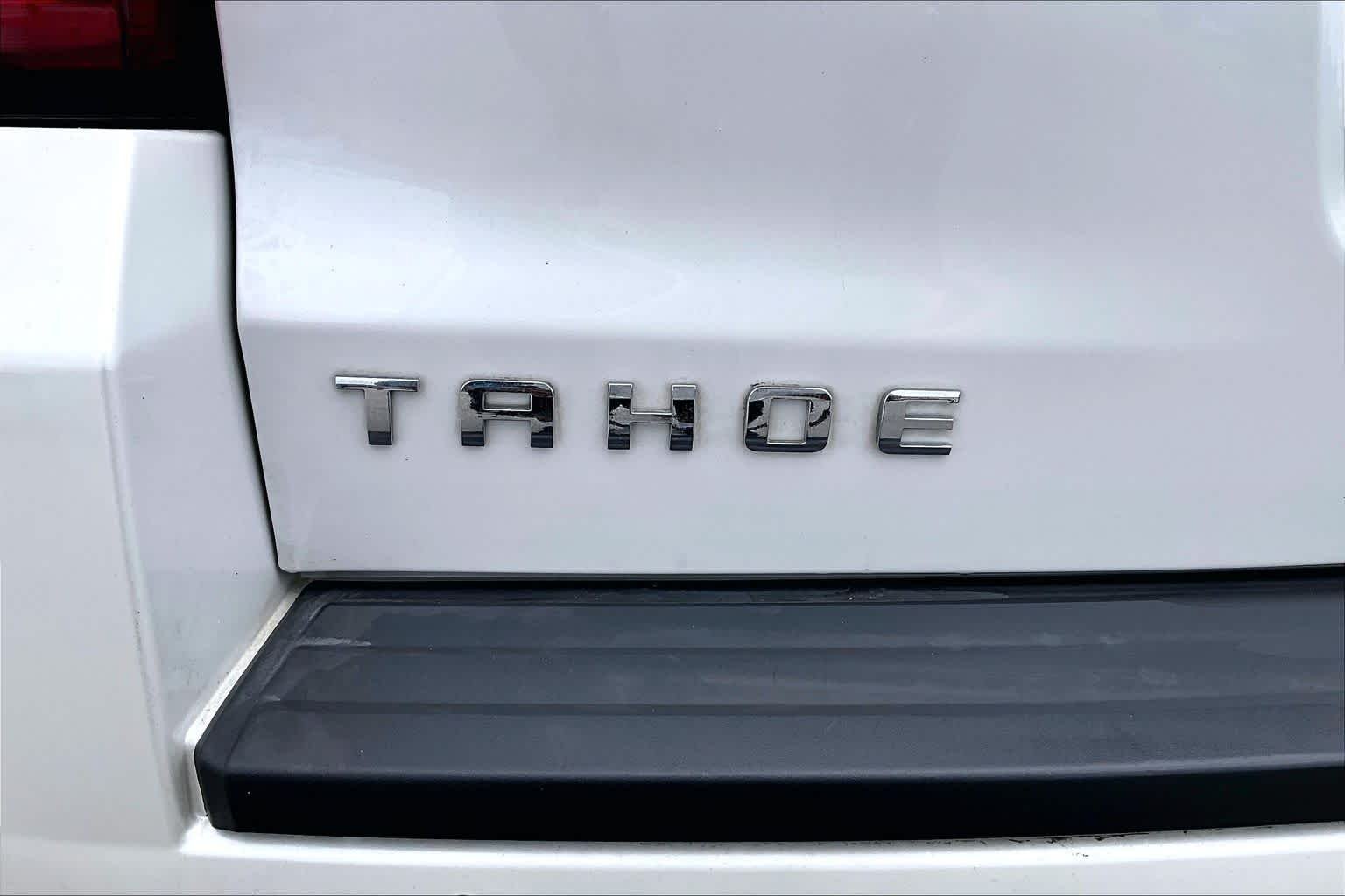 Used 2019 Iridescent Pearl Tricoat Chevrolet LT image 30