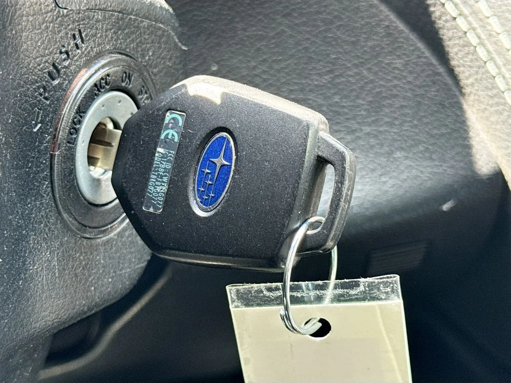Used 2019 Blue Subaru 2.5i Premium image 19