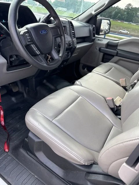 Used 2019 White Ford XL image 9