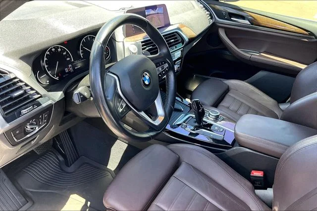 Used 2020 Glacier Silver Metallic BMW sDrive30i image 14