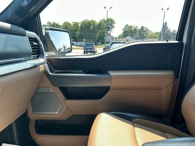 Used 2021 White Metallic Ford Lariat image 39