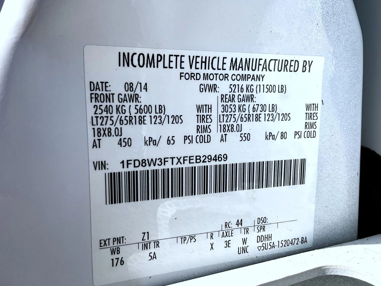 Used 2015 White Ford Lariat image 24