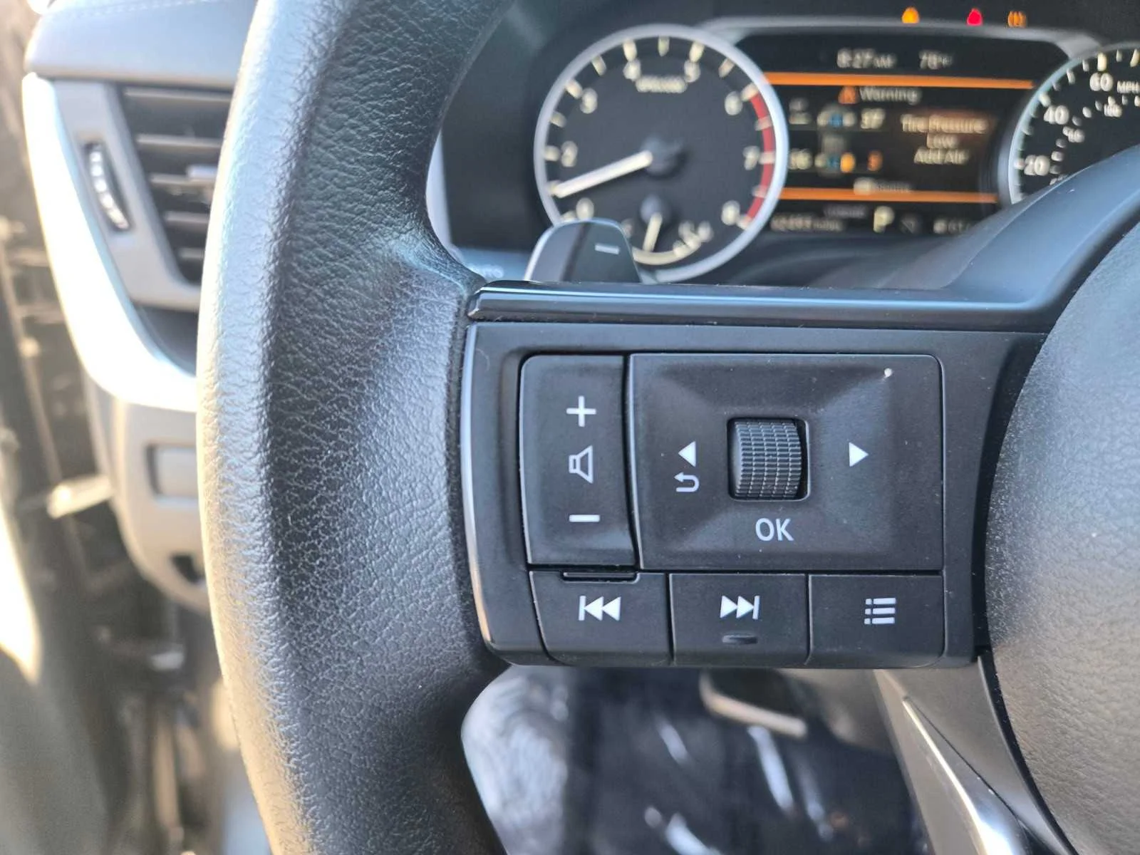 Used 2024  Nissan S image 24