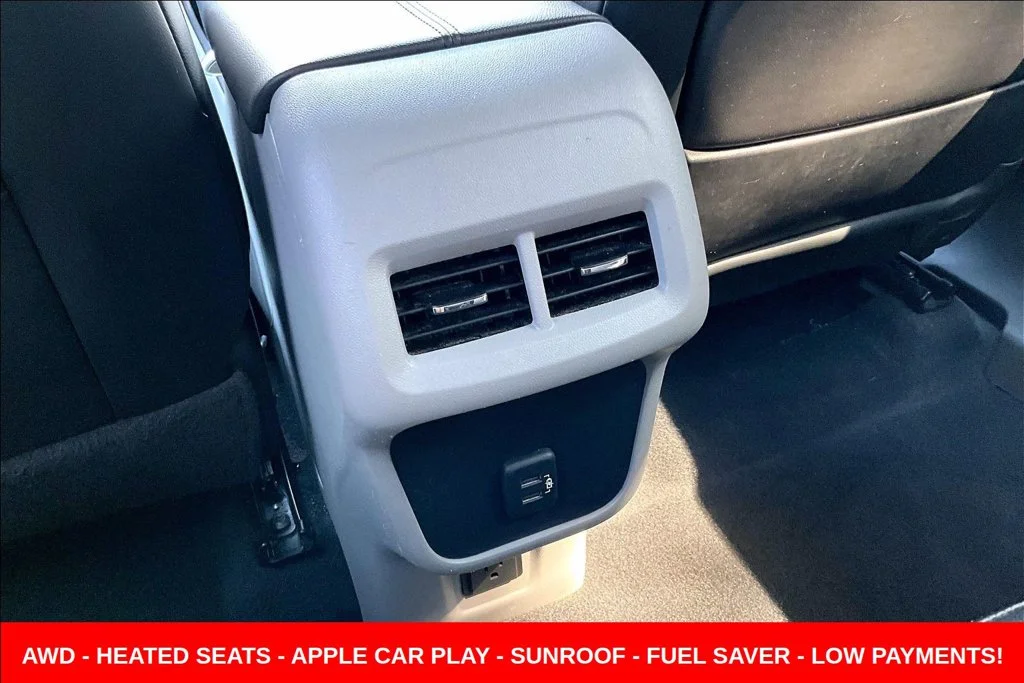 Used 2020 White GMC SLT image 10