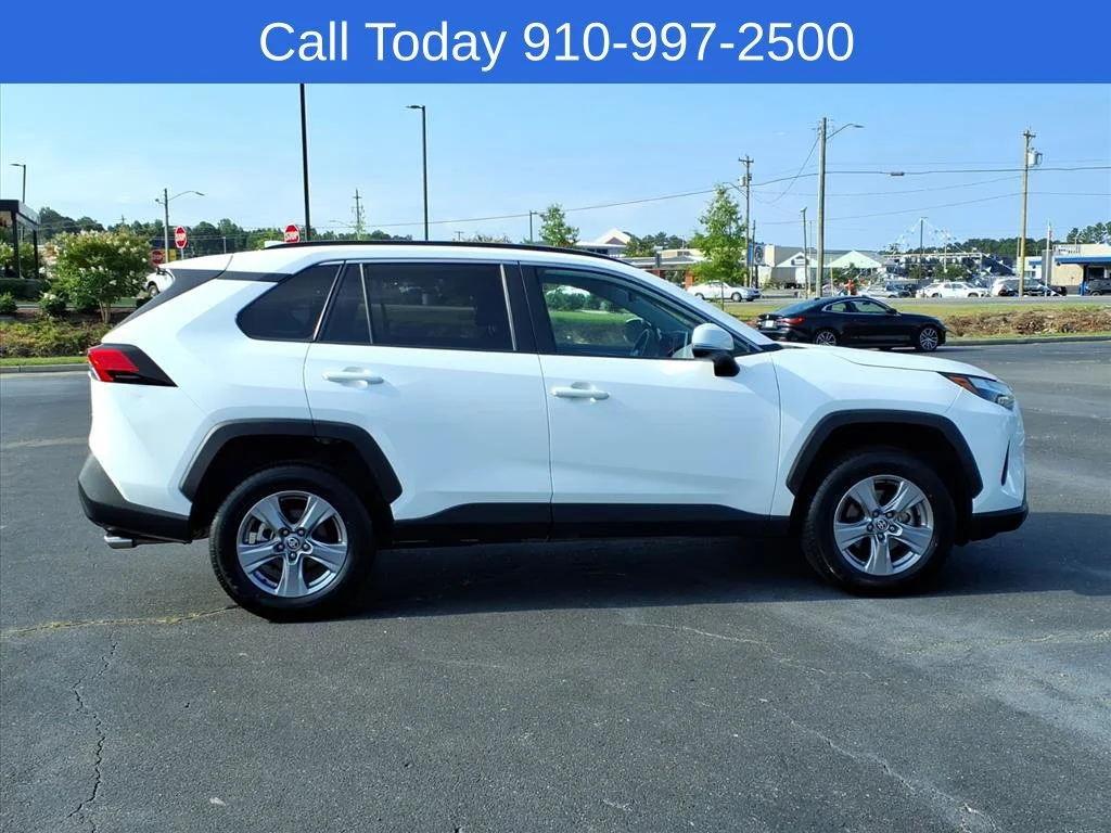 Used 2024 White Toyota XLE image 3