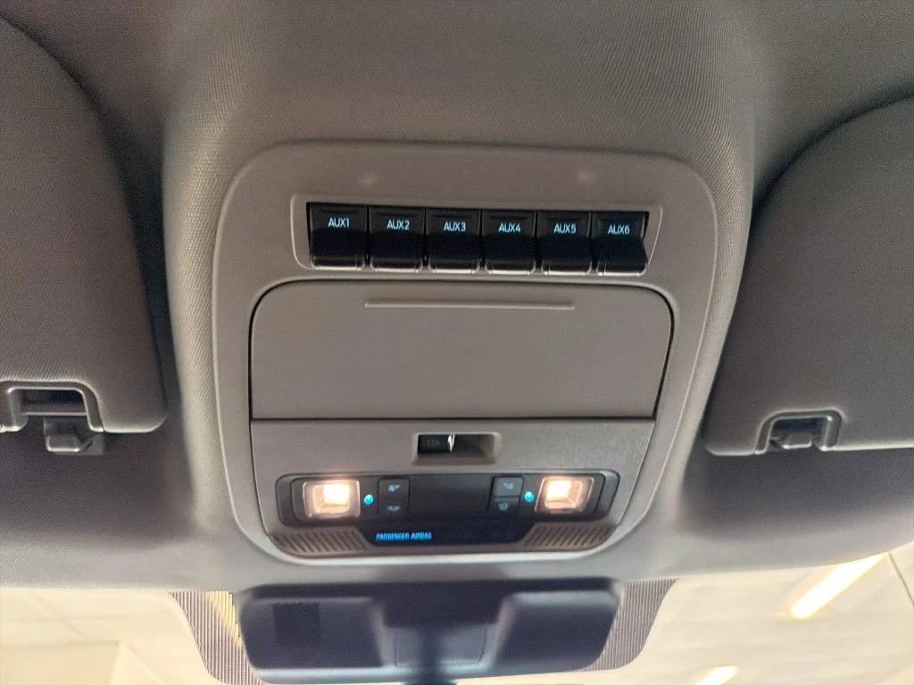 New 2027 Oxford White Ford F-350® XL image 16