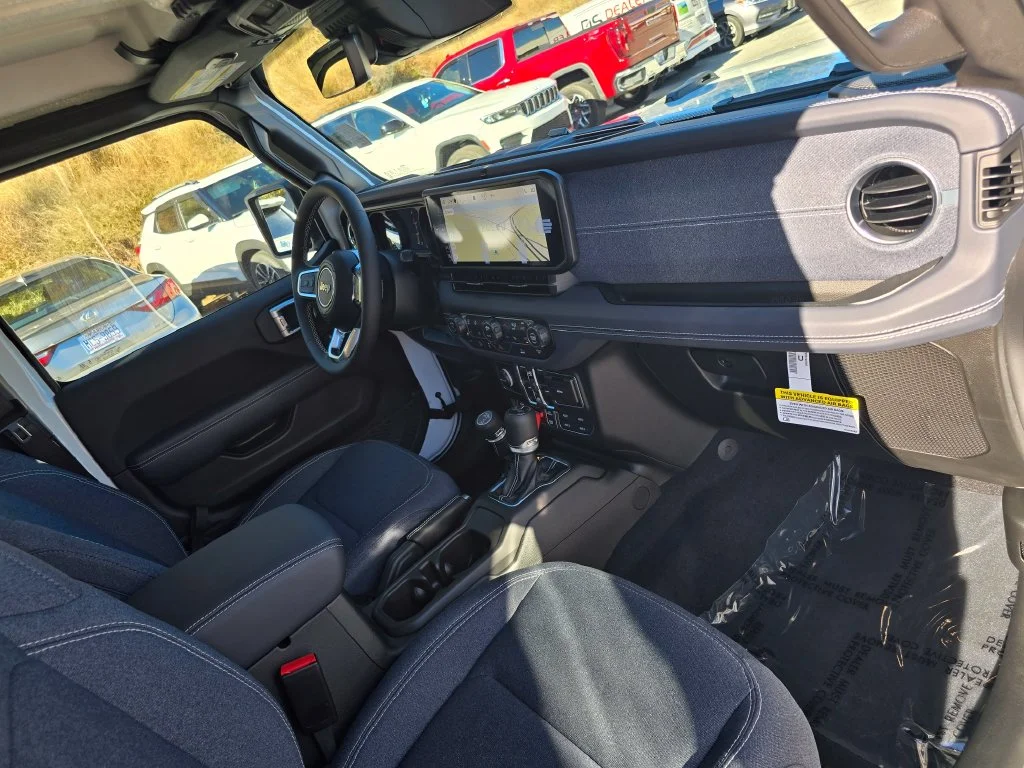 New 2026 White Jeep Rubicon image 26