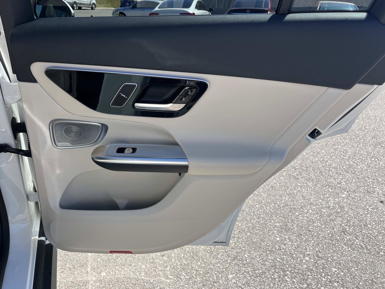 Used 2026 Polar White Mercedes-Benz GLC 300 image 21
