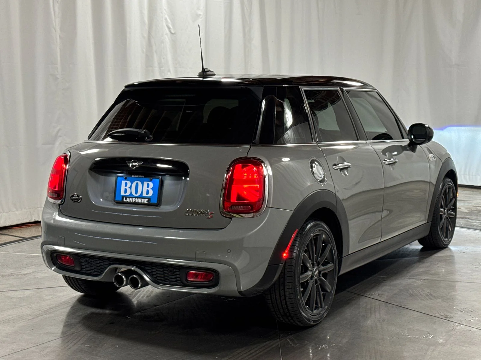 Used 2019 Gray Metallic MINI Signature image 10