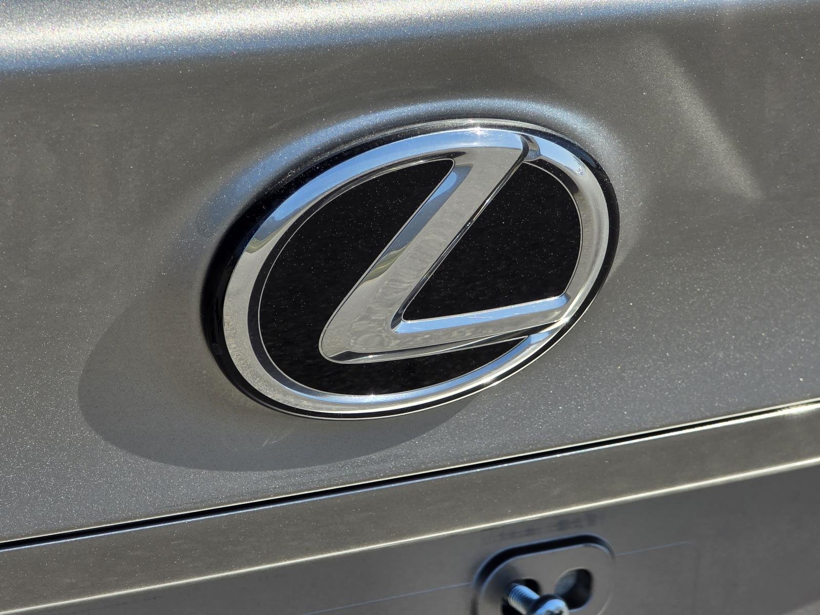 2024 Lexus RC 300 - Photo 27