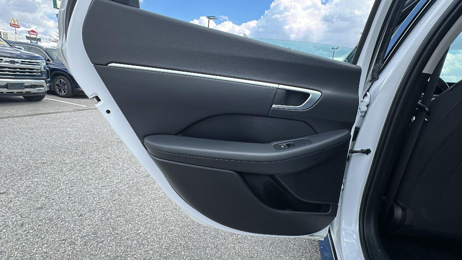 New 2025 Serenity White Hyundai SEL Convenience image 27
