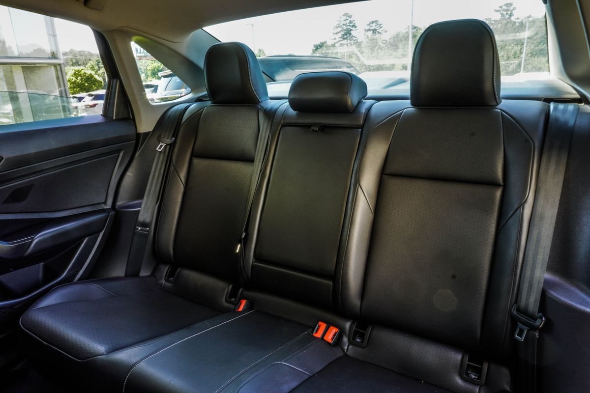 Used 2020 Gray Volkswagen SEL image 35