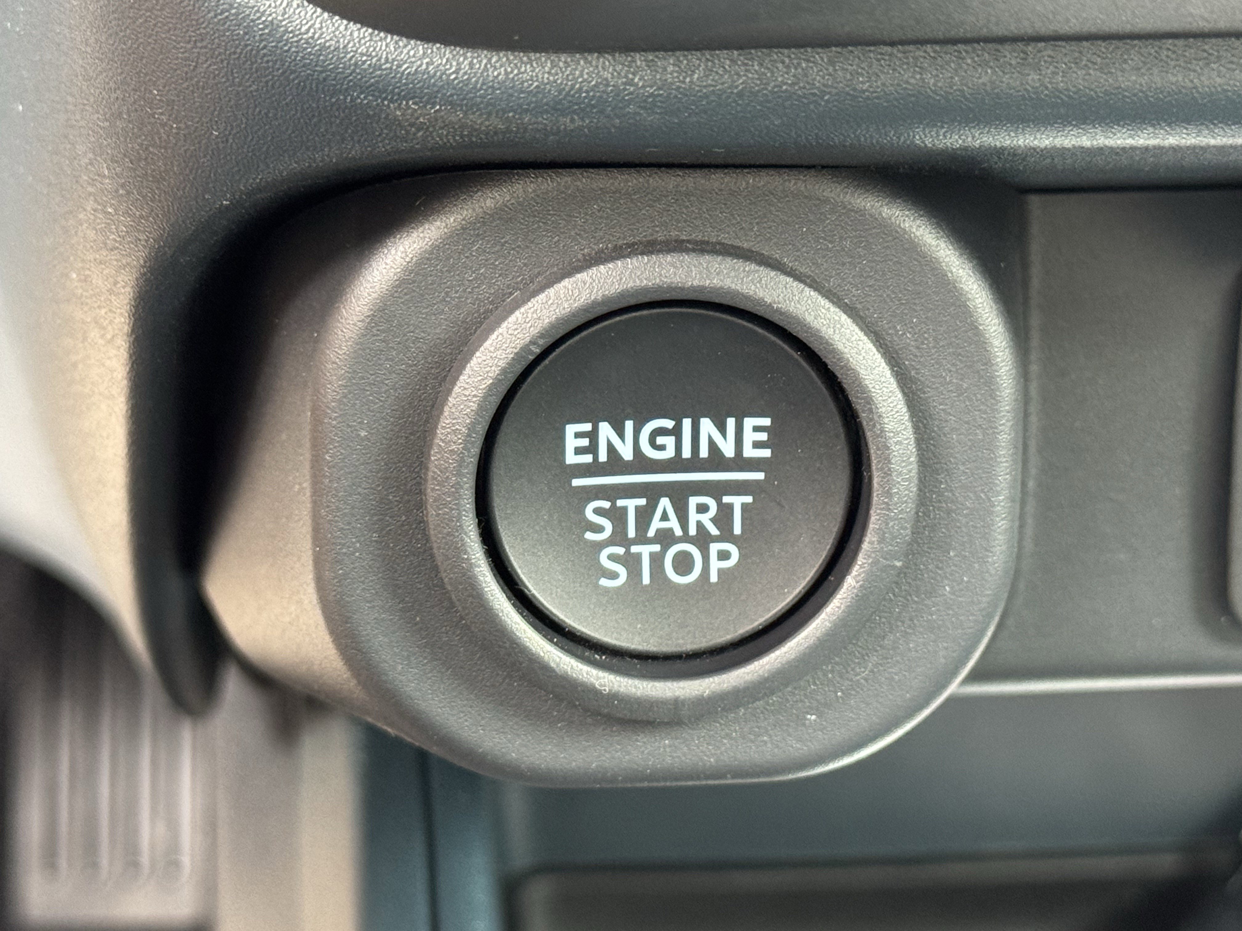 New 2026 Carbonized Gray Metallic Ford LARIAT image 20