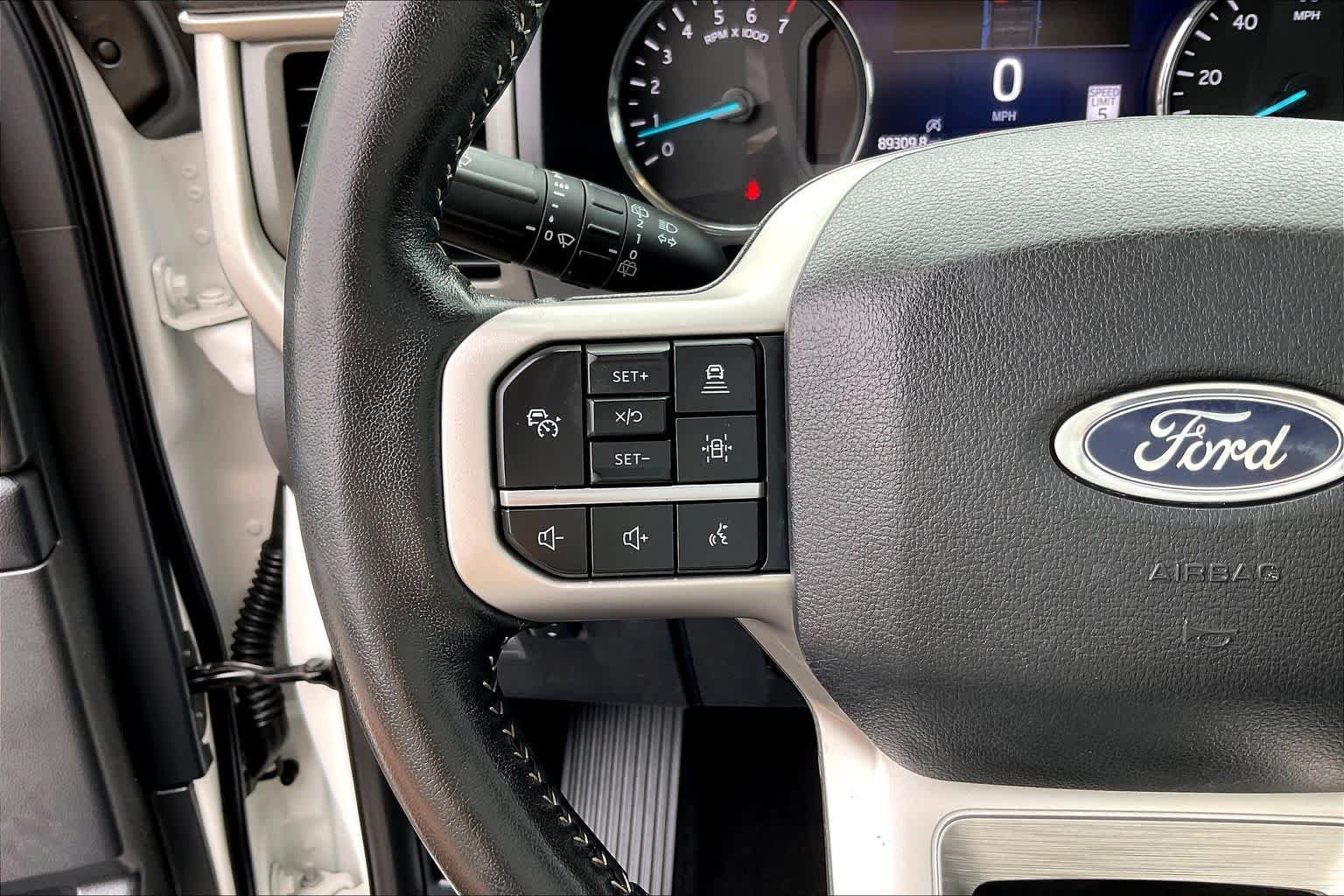 Used 2024 Star White Metallic Tri-Coat Ford XLT image 21