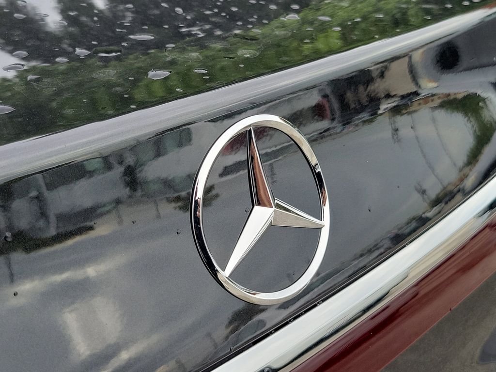 New 2026 Graphite Grey Metallic Mercedes-Benz E 350 image 7