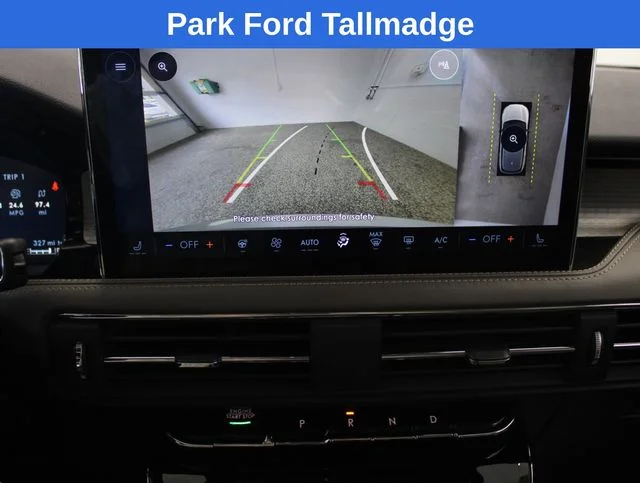 Used 2023 Radiance Metallic Lincoln Standard image 19