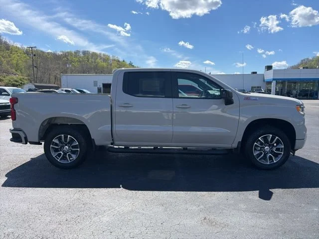 New 2026 White Sands Chevrolet RST image 9