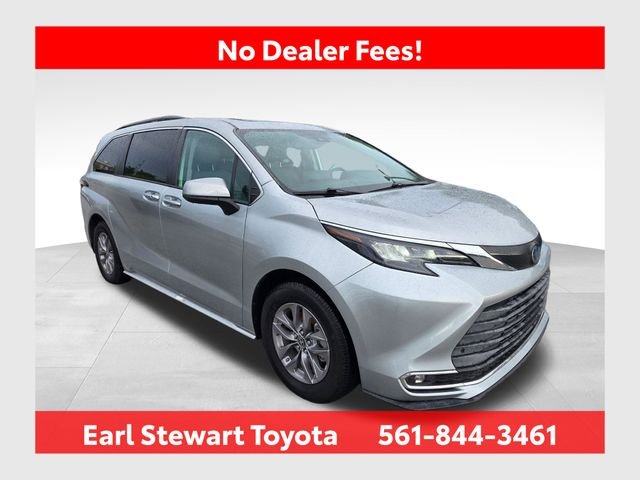2024 Toyota Sienna XLE