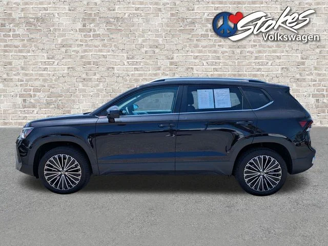 Used 2025 Black Volkswagen 1.5T SE image 7