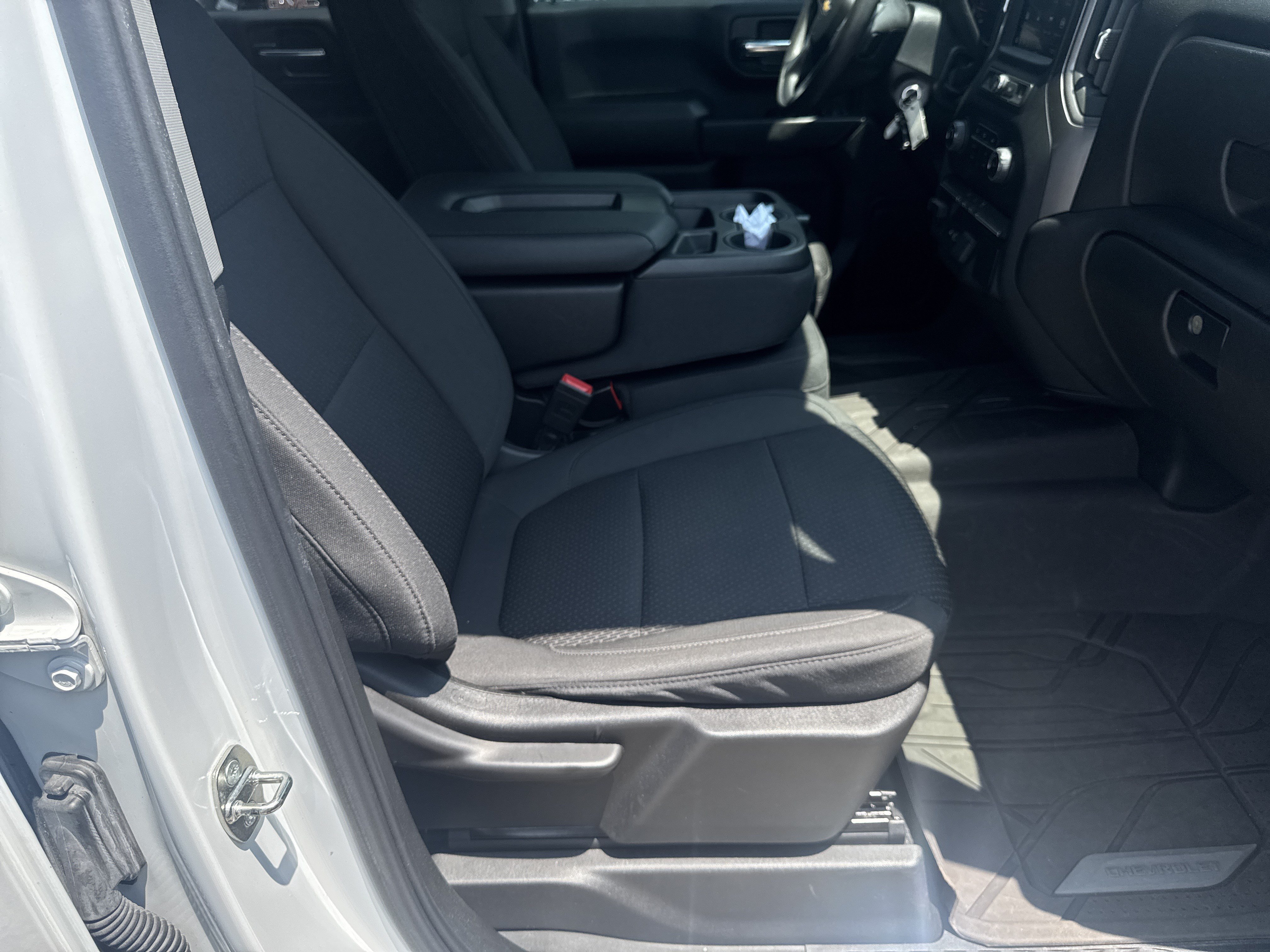 2023 Chevrolet Silverado 2500HD Custom - Photo 15