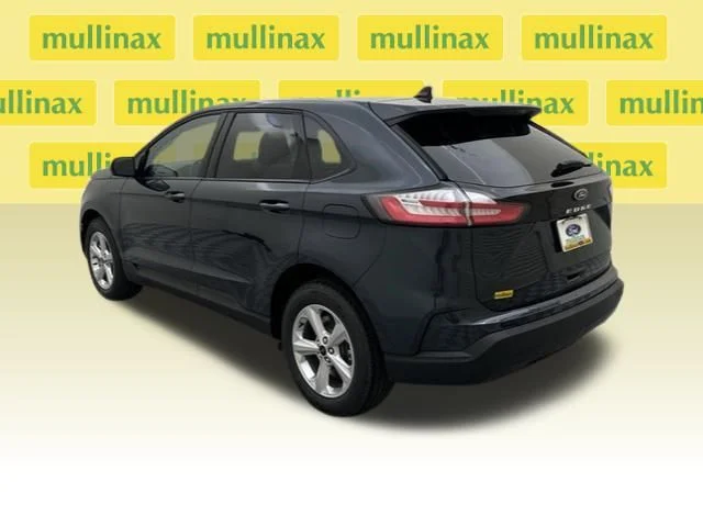 New 2024 Blue Ford SE image 3