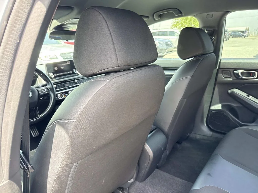 Used 2022  Honda Sport image 13