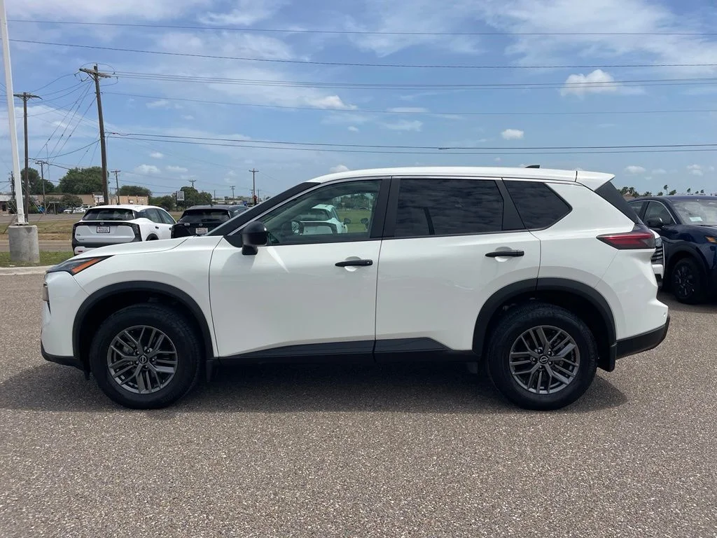 Used 2025 White Nissan S image 4