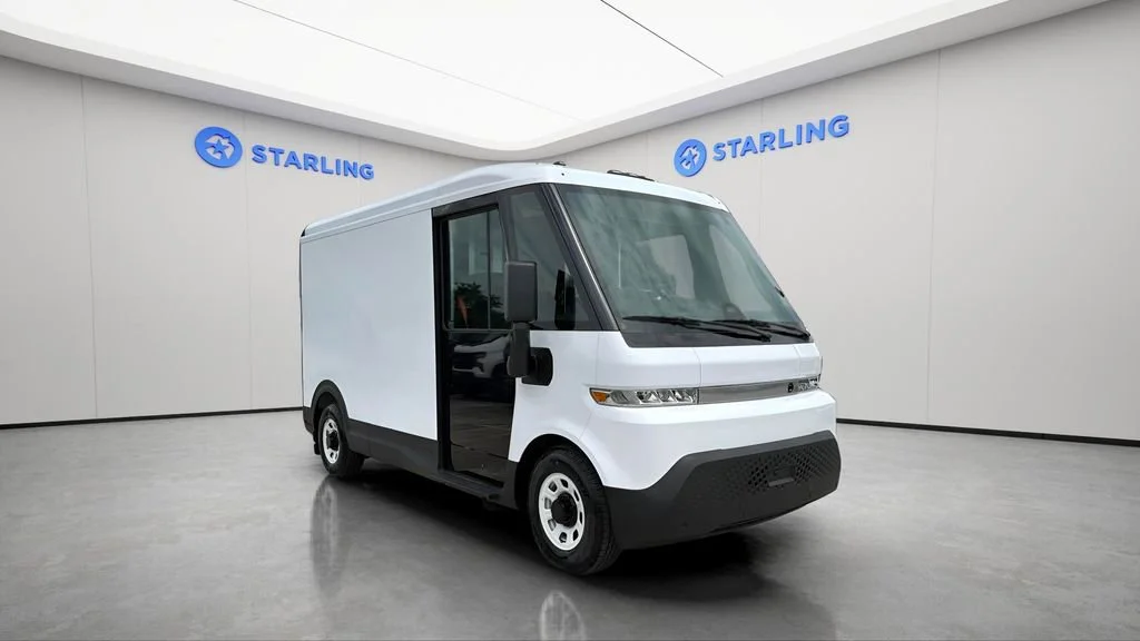 Used 2024 Oyster White BrightDrop EJY image 14