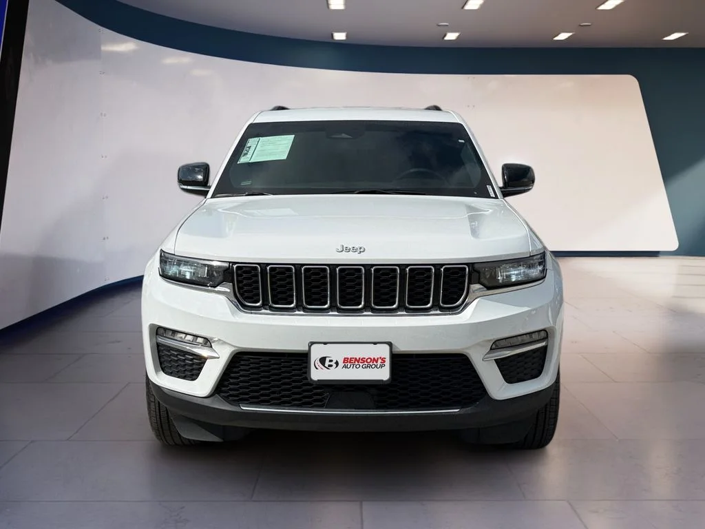 Used 2024 White Jeep Limited image 8