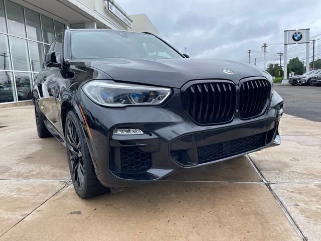 Used 2021 Black BMW xDrive40i image 2