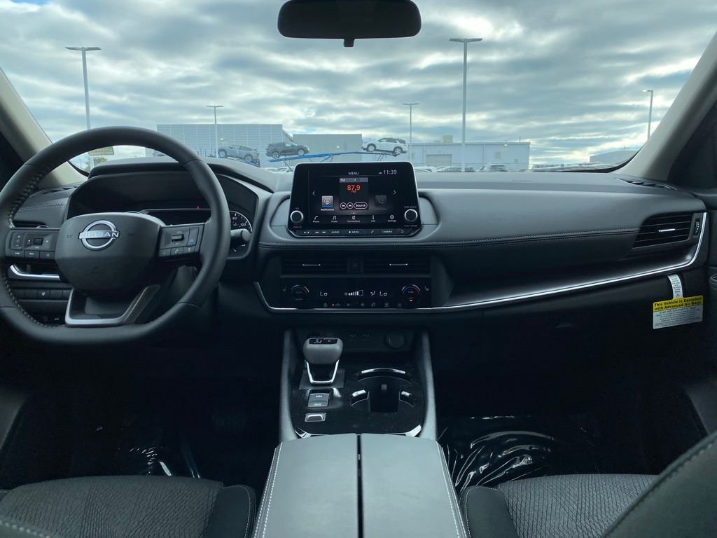 2026 Nissan Rogue SV - Photo 18