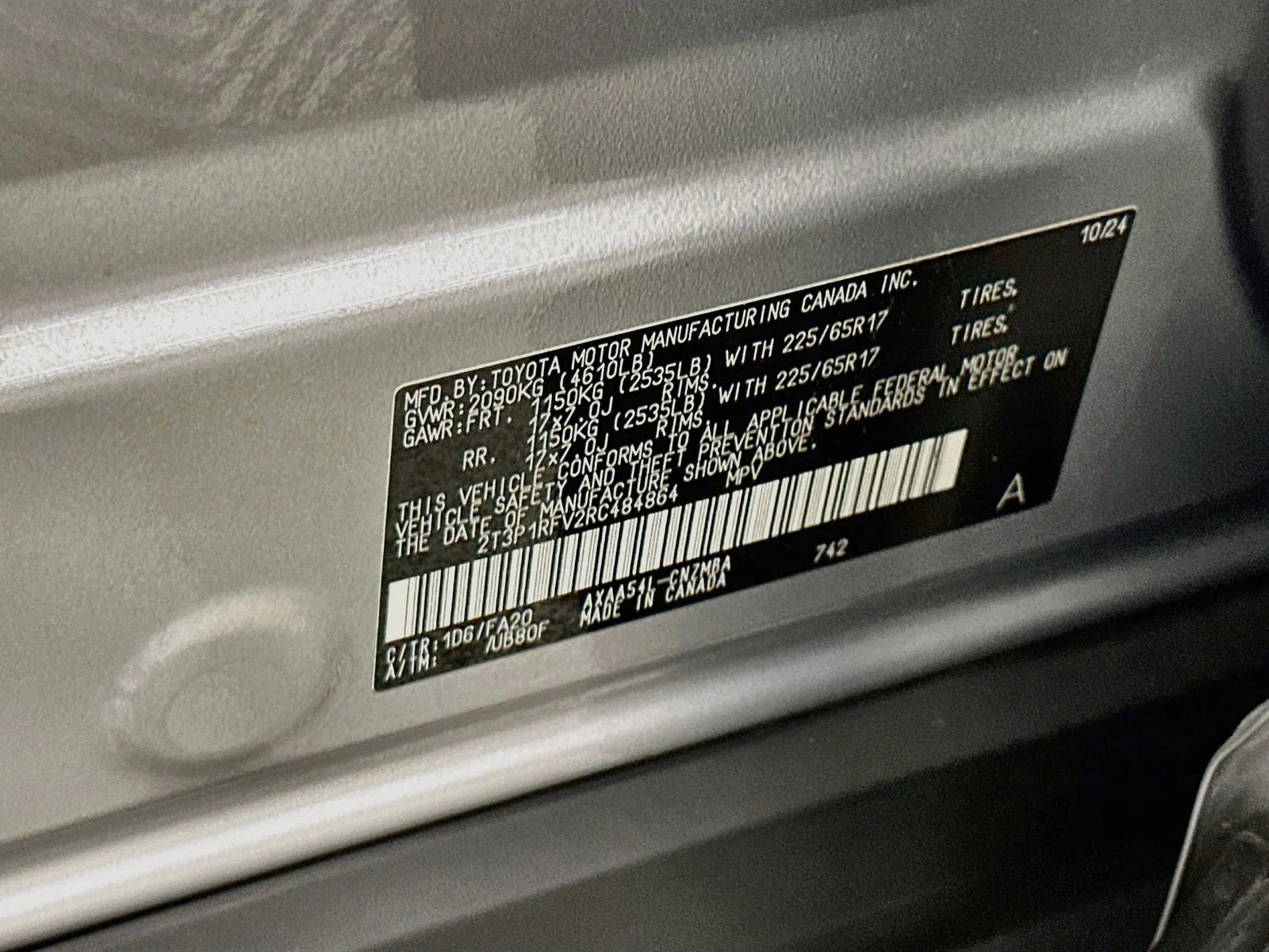 Used 2024 Silver Sky Metallic Toyota XLE image 33
