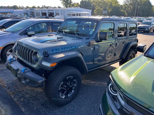 Used 2024 Gray Jeep Rubicon 4xe image 3