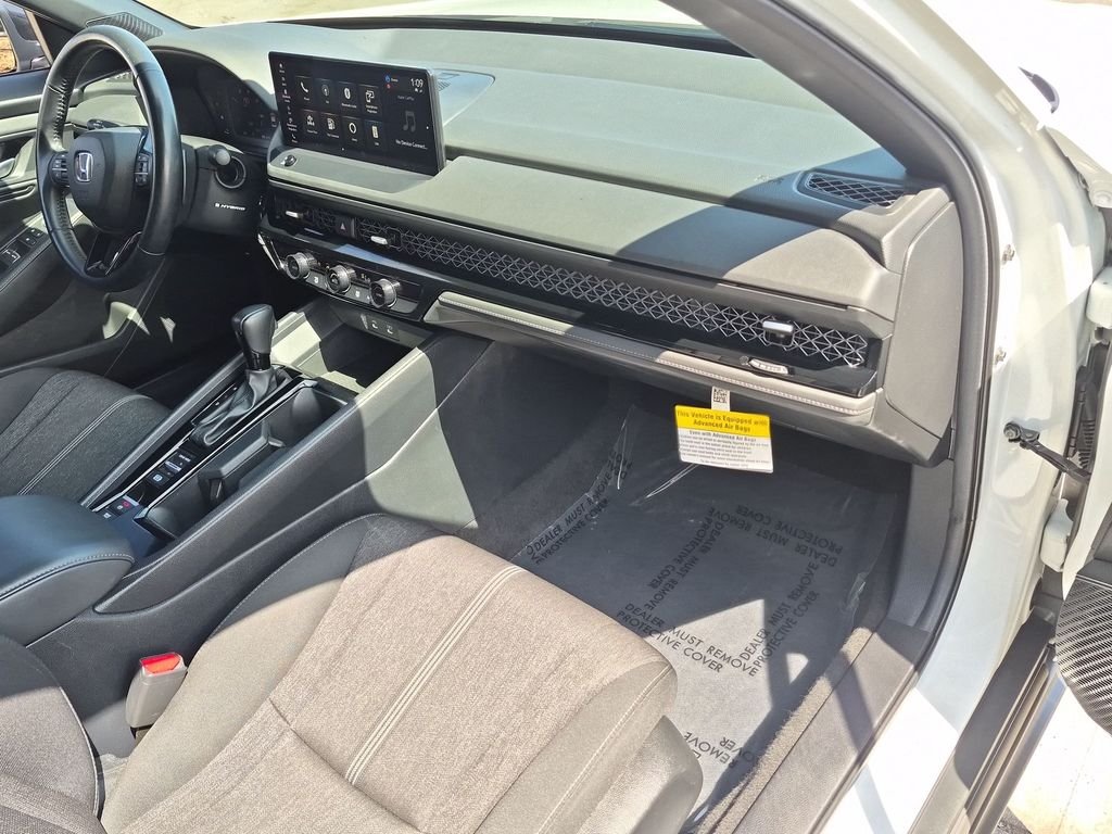 Used 2024 White Honda Sport image 9