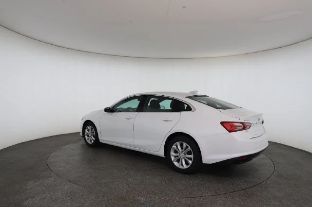 Used 2021 White Chevrolet LT image 10
